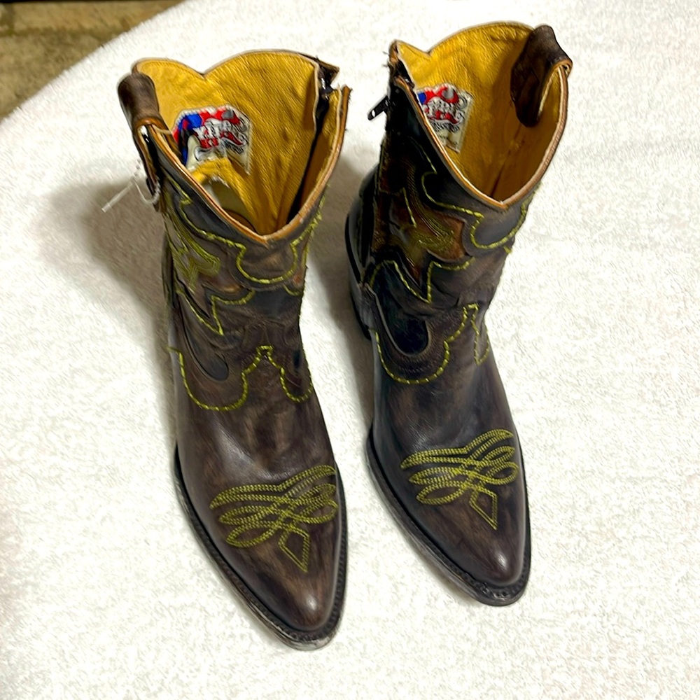 Old Gringo Yippie KiYay Boots Size 6.5 B  side zipper Rare Excellent shape 👢